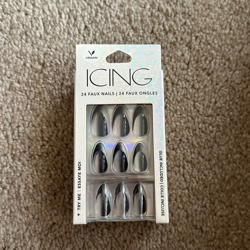 Cute nails in the brand icing
